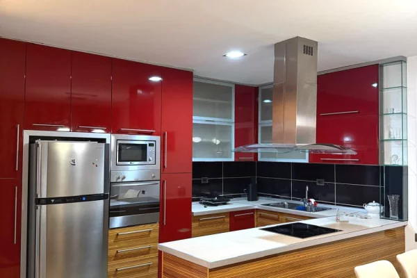 Shtepi me qera Apartament ne Tirane, 2+1, Mobilimi E mobiluar, Pagesa 1,200  Euro.