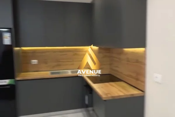 Shtepi ne shitje Apartament ne Tirane, 2+1, Mobilimi E mobiluar, Pagesa 183,000  Euro.