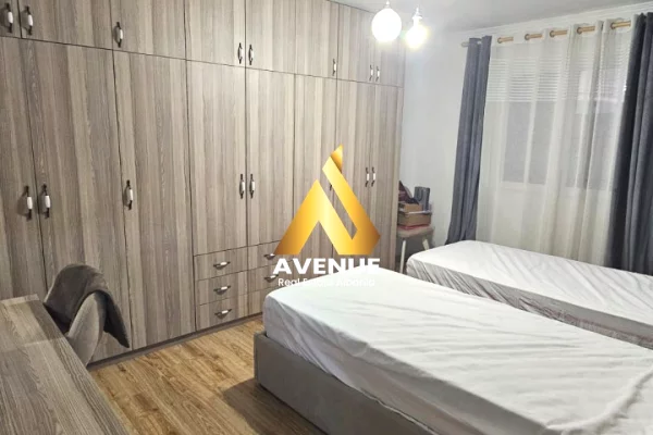 Shtepi me qera Apartament ne Tirane, 2+1, Mobilimi E mobiluar, Pagesa 60,000  Leke.