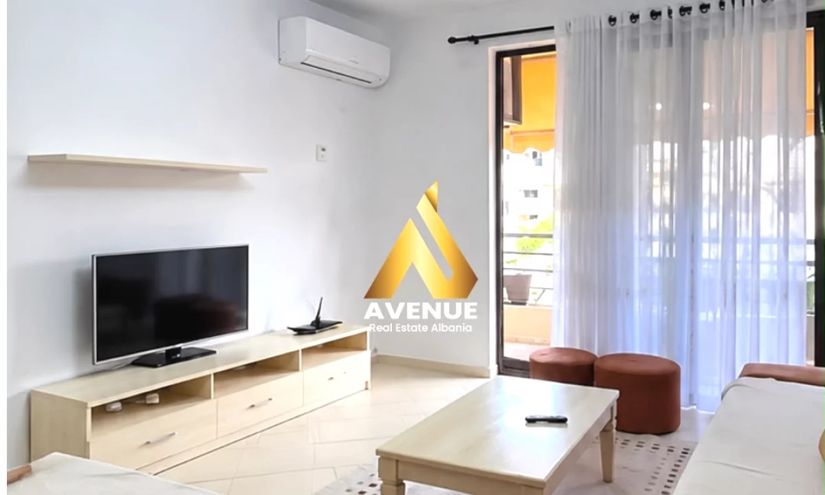 Shtepi me qera Apartament ne Tirane, 3+1, Mobilimi E mobiluar, Pagesa 60,000  Leke.