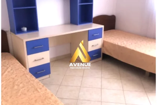 Shtepi me qera Apartament ne Tirane, 3+1, Mobilimi E mobiluar, Pagesa 60,000  Leke.