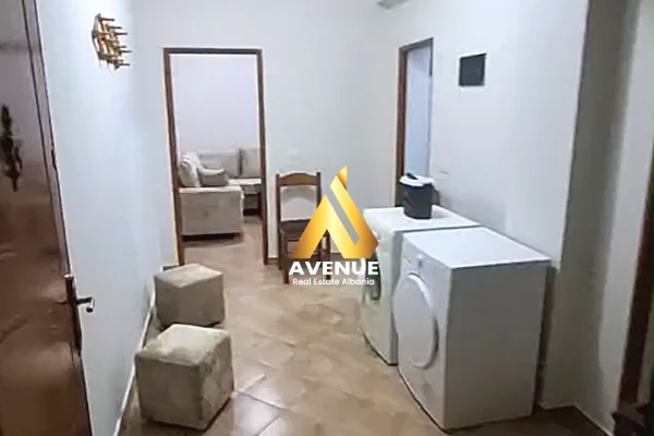 Shtepi me qera Apartament ne Tirane, 1+1, Mobilimi E mobiluar, Pagesa 40,000  Leke.