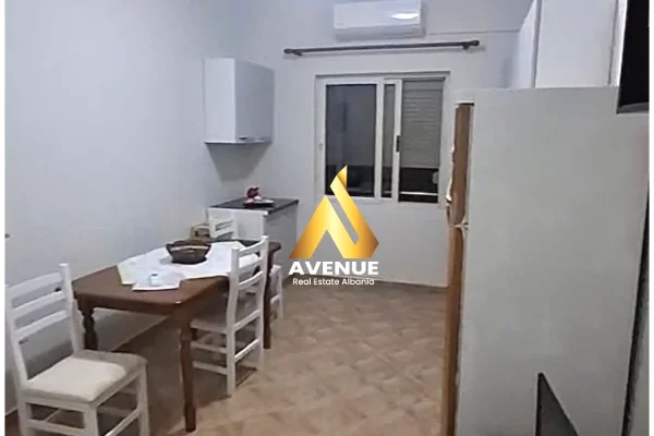 Shtepi me qera Apartament ne Tirane, 1+1, Mobilimi E mobiluar, Pagesa 40,000  Leke.