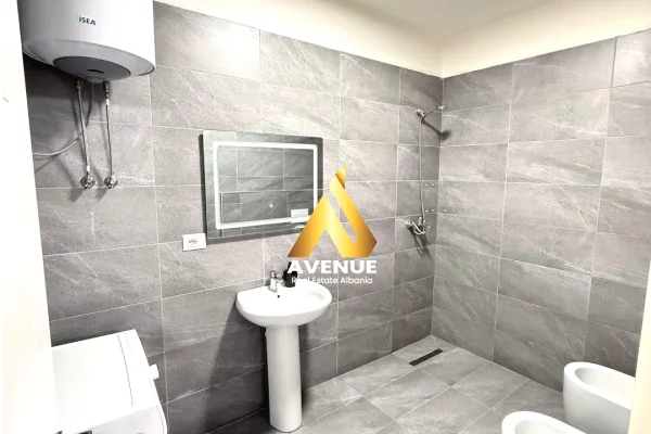 Shtepi me qera Apartament ne Tirane, 2+1, Mobilimi E mobiluar, Pagesa 45,000  Leke.