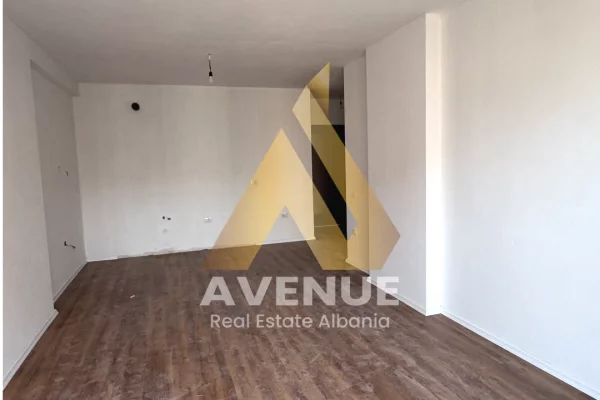 Apartment for sale in Tirana 2+1, Emty