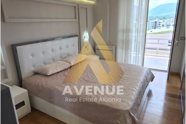 Shtepi ne shitje Apartament ne Tirane, 2+1, Mobilimi E mobiluar, Pagesa 260,000  Euro.