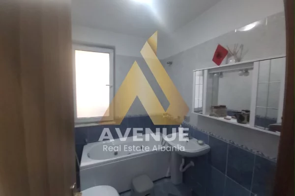 Shtepi me qera Apartament ne Tirane, 2+1, Mobilimi E mobiluar, Pagesa 600  Euro.