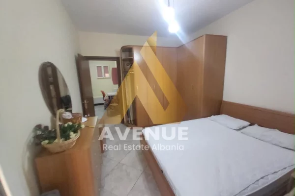 Shtepi me qera Apartament ne Tirane, 2+1, Mobilimi E mobiluar, Pagesa 600  Euro.