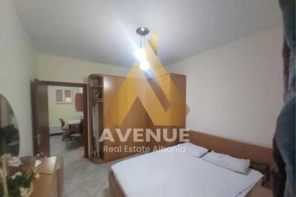 Shtepi me qera Apartament ne Tirane, 2+1, Mobilimi E mobiluar, Pagesa 600  Euro.