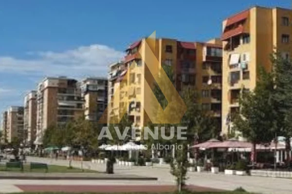 Shtepi ne shitje Apartament ne Tirane, 1+1, Mobilimi Bosh, pa mobiluar, Pagesa 167,000  Euro.