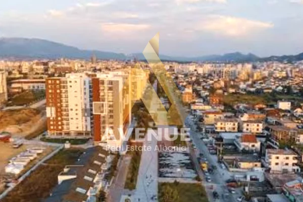 Shtepi ne shitje Apartament ne Tirane, 1+1, Mobilimi Bosh, pa mobiluar, Pagesa 167,000  Euro.