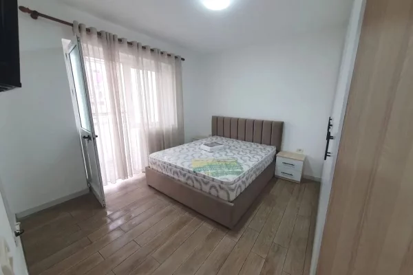 Shtepi me qera Apartament ne Tirane, 1+1, Mobilimi E mobiluar, Pagesa 48,000  Leke.