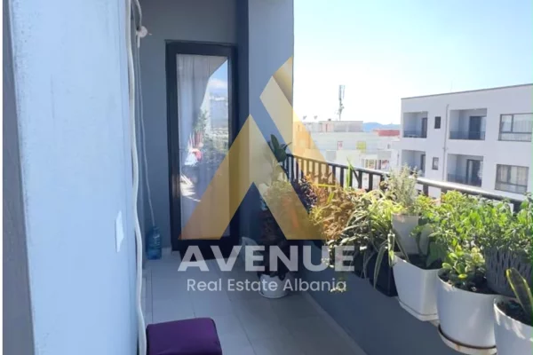 Shtepi ne shitje Apartament ne Tirane, 2+1, Mobilimi E mobiluar, Pagesa 125,000  Euro.