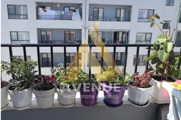 Shtepi ne shitje Apartament ne Tirane, 2+1, Mobilimi E mobiluar, Pagesa 125,000  Euro.