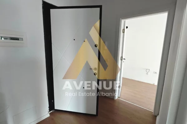 Shtepi ne shitje Apartament ne Tirane, 1+1, Mobilimi Bosh, pa mobiluar, Pagesa 8,500,000  Leke.
