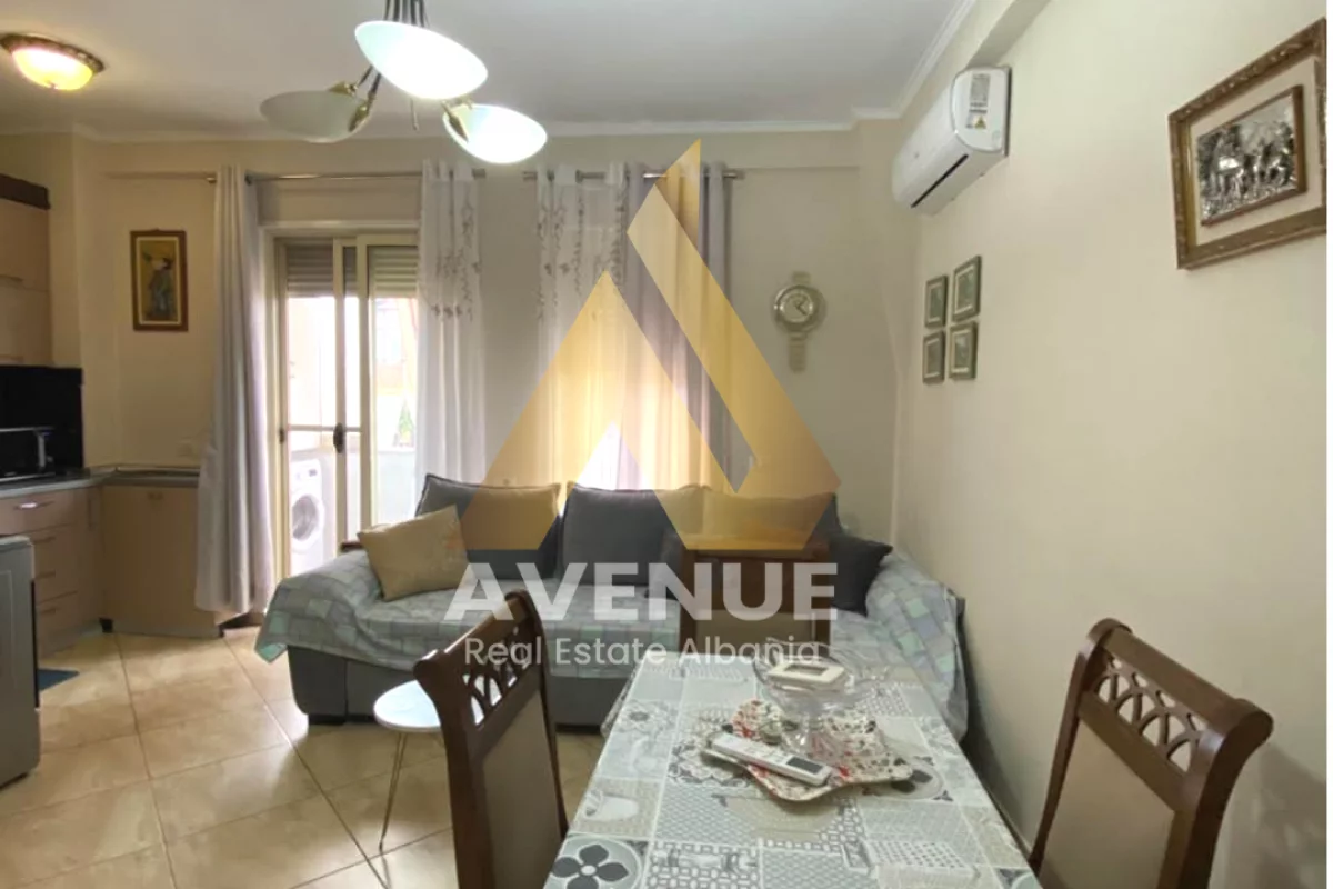 Shtepi me qera Apartament ne Tirane, 1+1, Mobilimi E mobiluar, Pagesa 55,000  Leke.