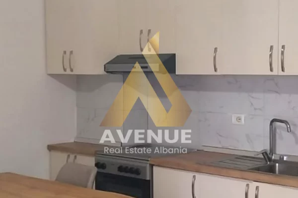 Shtepi me qera Apartament ne Tirane, 1+1, Mobilimi E mobiluar, Pagesa 50,000  Leke.