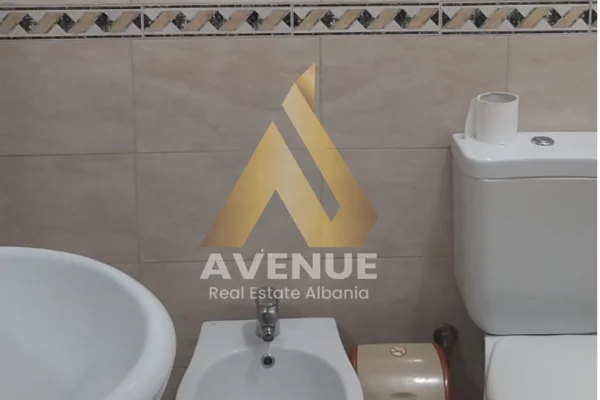 Shtepi me qera Apartament ne Tirane, 1+1, Mobilimi E mobiluar, Pagesa 50,000  Leke.