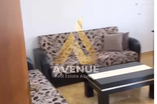 Shtepi me qera Apartament ne Tirane, 1+1, Mobilimi E mobiluar, Pagesa 45,000  Leke.