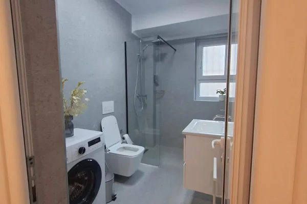 Shtepi me qera Apartament ne Tirane, 1+1, Mobilimi E mobiluar, Pagesa 58,000  Leke.