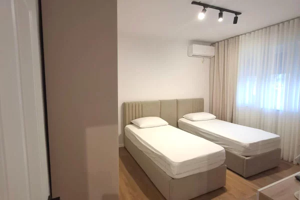 Shtepi me qera Apartament ne Tirane, 1+1, Mobilimi E mobiluar, Pagesa 58,000  Leke.