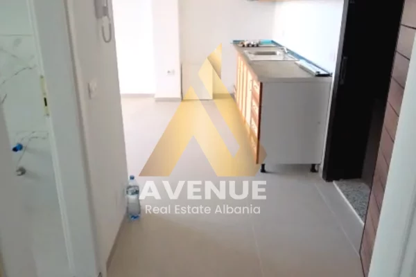 Shtepi me qera Apartament ne Tirane, 1+1, Mobilimi Bosh, pa mobiluar, Pagesa 30,000  Leke.