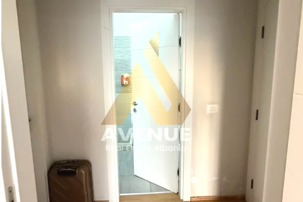 Shtepi ne shitje Apartament ne Tirane, 1+1, Mobilimi E mobiluar, Pagesa 79,000  Euro.