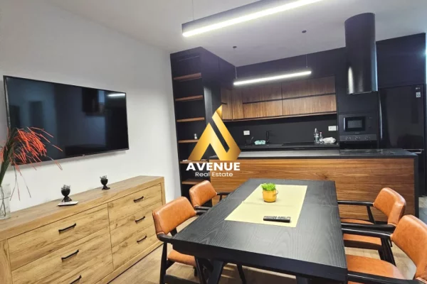 Shtepi ne shitje Apartament ne Tirane, 2+1, Mobilimi E mobiluar, Pagesa 260,000  Euro.