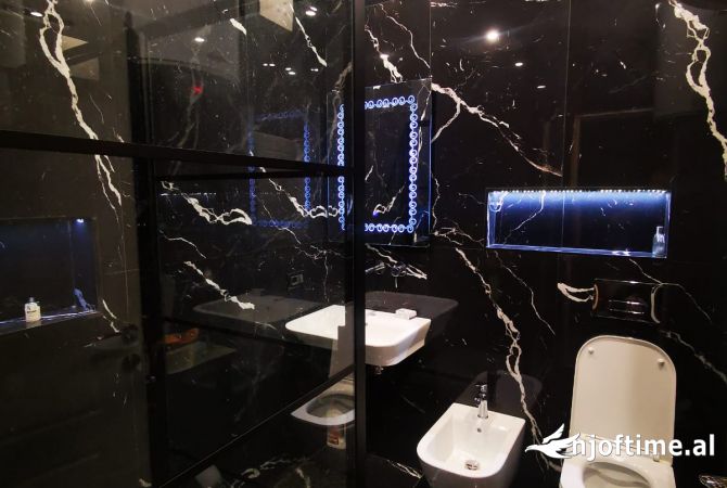 Shtepi me qera Apartament ne Tirane, 2+1, Mobilimi E mobiluar, Pagesa 52,000  Leke.