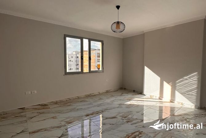 Apartment for sale in Tirana 2+1, Emty