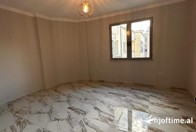 Apartment for sale in Tirana 2+1, Emty