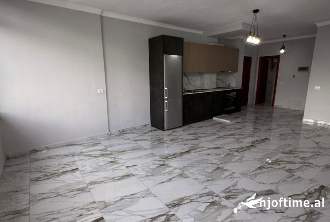 Apartment for sale in Tirana 2+1, Emty