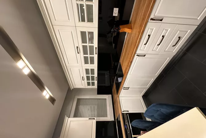 Shtepi ne shitje Apartament ne Tirane, 2+1, Mobilimi E mobiluar, Pagesa 140,000  Euro.