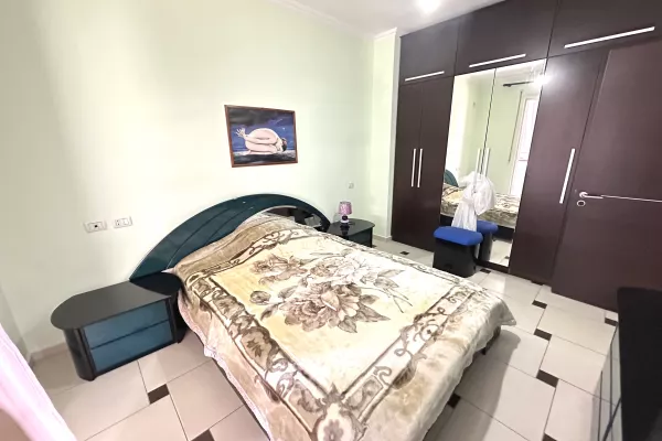 Appartamento in affitto a Tirana 3+1, Arredato