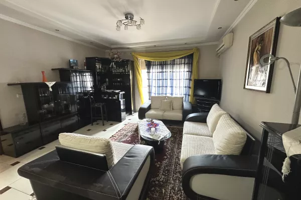 Appartamento in affitto a Tirana 3+1, Arredato