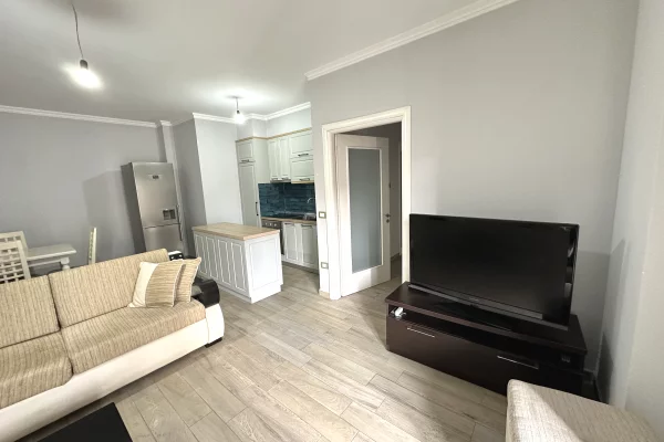 Appartamento in affitto a Tirana 1+1, Arredato