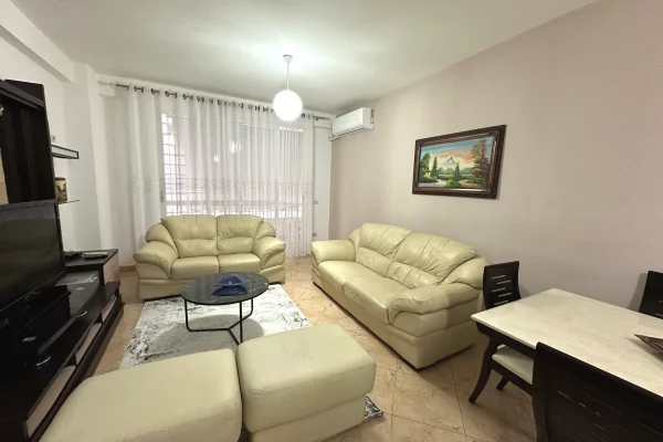 Jepet me qera apartament 2+1 totalisht i mobiluar ne Astir Afer me Lokal Artisitn