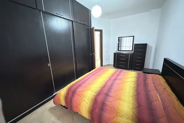 Appartamento in affitto a Tirana 2+1, Arredato