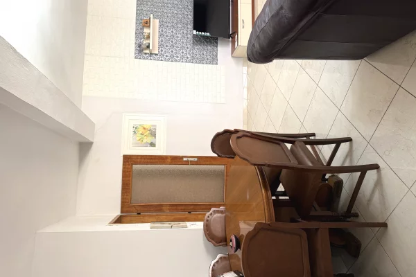 Shtepi me qera Apartament ne Tirane, 2+1, Mobilimi E mobiluar, Pagesa 55,000  Leke.