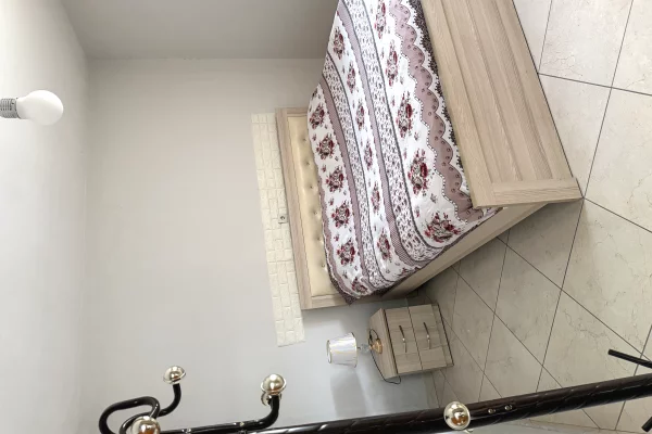 Shtepi me qera Apartament ne Tirane, 2+1, Mobilimi E mobiluar, Pagesa 55,000  Leke.