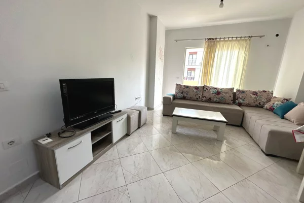 Shtepi me qera Apartament ne Tirane, 2+1, Mobilimi E mobiluar, Pagesa 500  Euro.