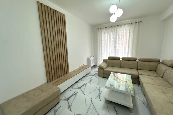 Shtepi me qera Apartament ne Tirane, 1+1, Mobilimi E mobiluar, Pagesa 47,000  Leke.