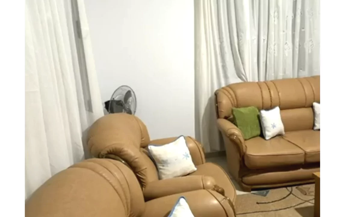 Shtepi me qera Shtepi Private ne Tirane, 2+1, Mobilimi E mobiluar, Pagesa 300  Euro.