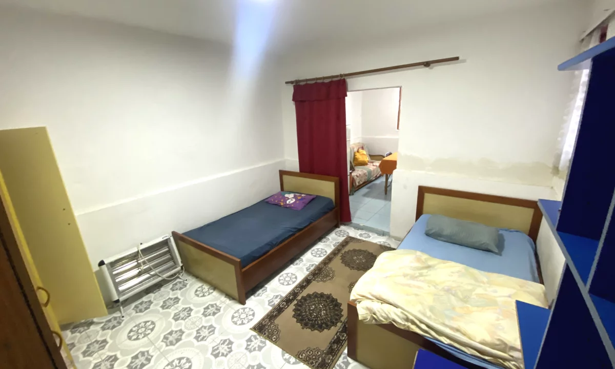 Shtepi me qera Shtepi Private ne Tirane, Garsoniere, Mobilimi E mobiluar, Pagesa 220  Euro.