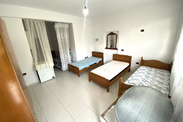 Shtepi me qera Garsoniere ne Tirane - 22,000 Leke