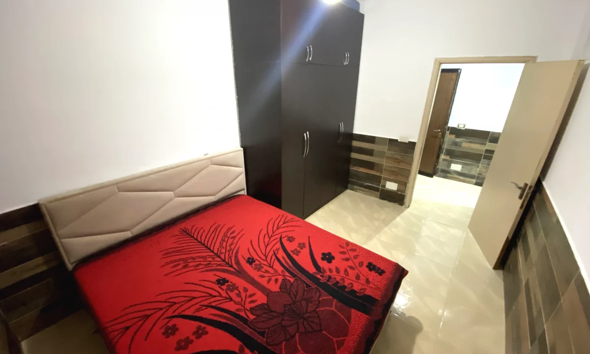 Shtepi me qera Apartament ne Tirane, 1+1, Mobilimi E mobiluar, Pagesa 25,000  Leke.