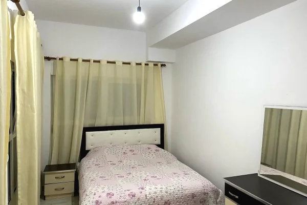 Shtepi me qera 1+1 ne Tirane - 40,000 Leke