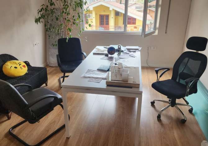 Pajisje biznesi ne shitje ne Tirane - 200,000 Leke