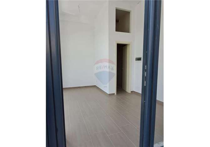 Ambient biznesi me qera 1+1 ne Tirane - 250 Euro