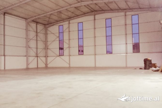 Business Property for Rent 4+1 in Tirana - 2,500 Euro